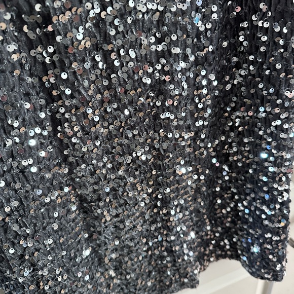Sparkle midi skirt! Size small! New with tags! - Picture 3 of 3